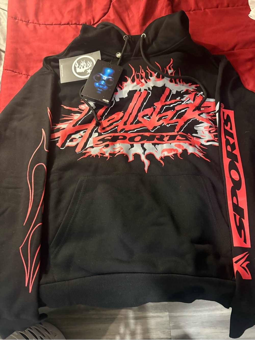 Hellstar Sports Men's Black & Red Graphic Pullover Hoodie